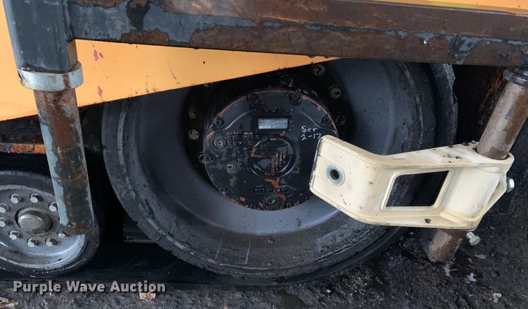 image for item MM9716 2011 Dynapac F1000T  paver