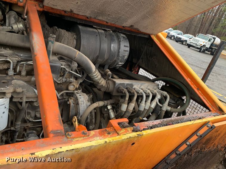 image for item MM9717 Dynapac F1000T  paver