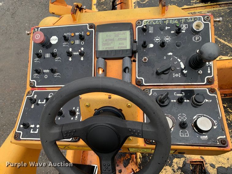 image for item MM9717 Dynapac F1000T  paver