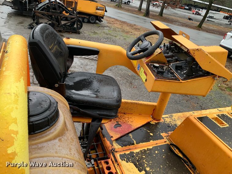 image for item MM9718 Dynapac F1000T  paver