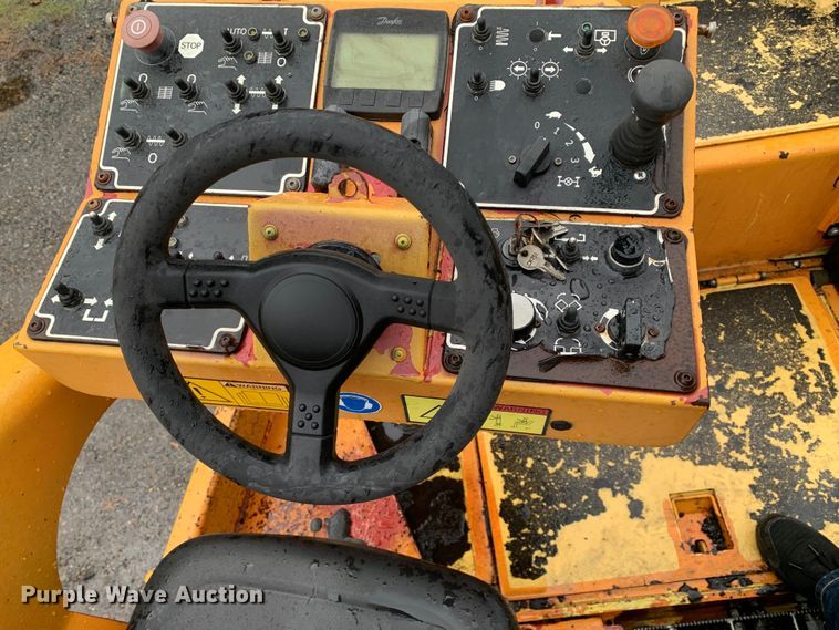 image for item MM9718 Dynapac F1000T  paver