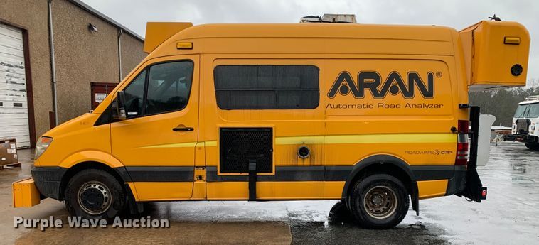 image for item MM9721 2008 Dodge Sprinter 3500  road analyzer van