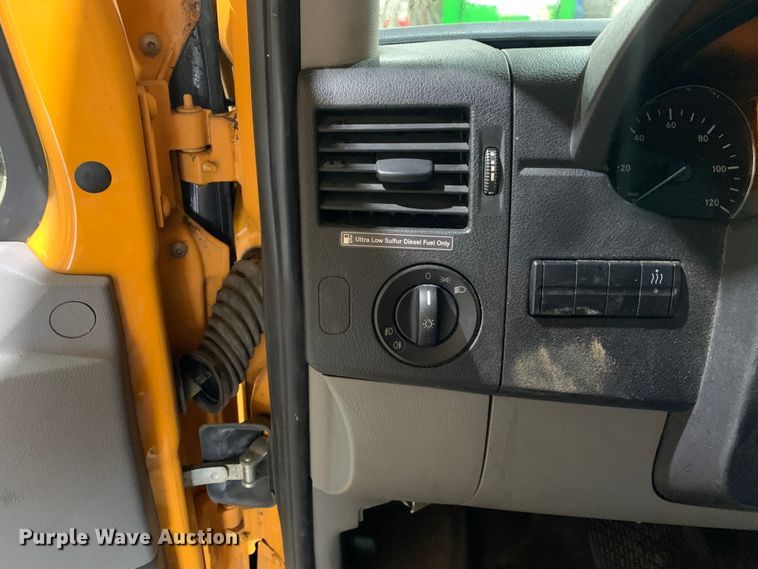 image for item MM9721 2008 Dodge Sprinter 3500  road analyzer van