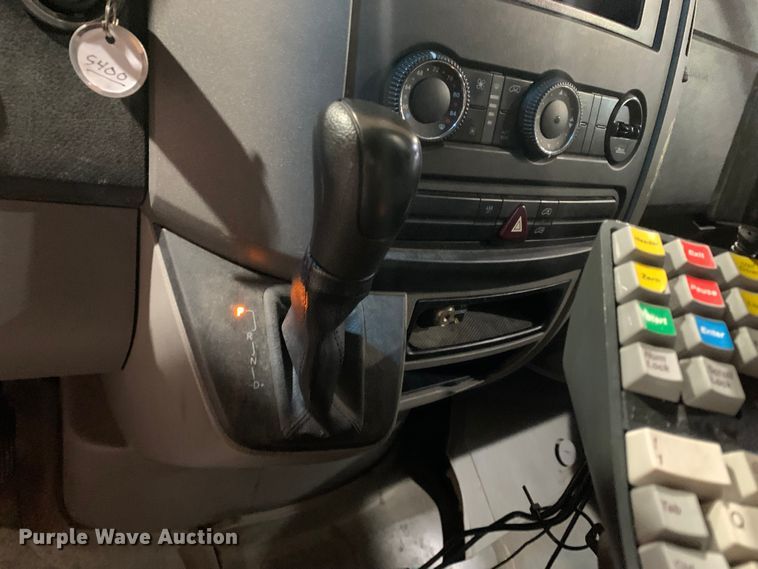 image for item MM9721 2008 Dodge Sprinter 3500  road analyzer van