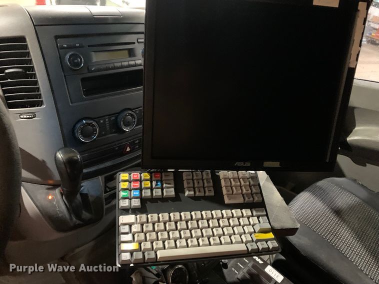 image for item MM9721 2008 Dodge Sprinter 3500  road analyzer van