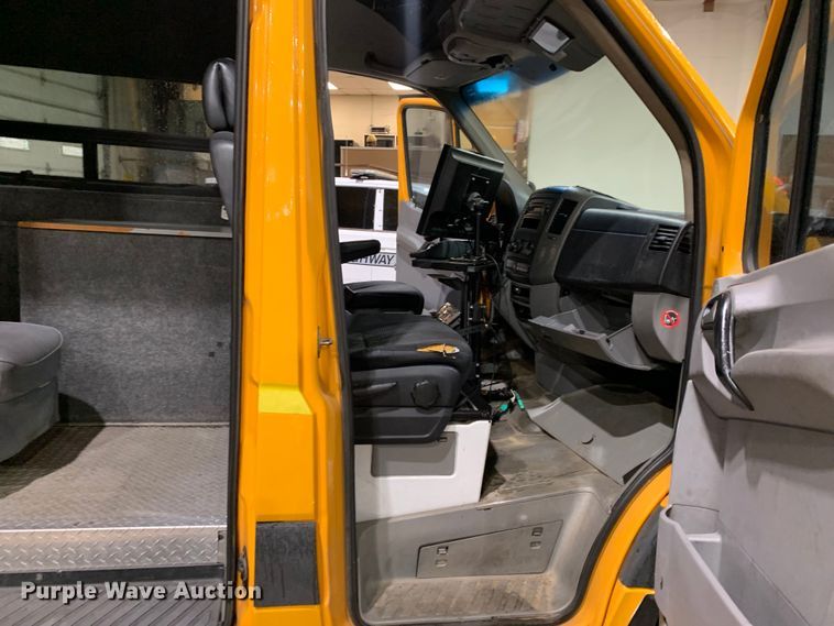 image for item MM9721 2008 Dodge Sprinter 3500  road analyzer van