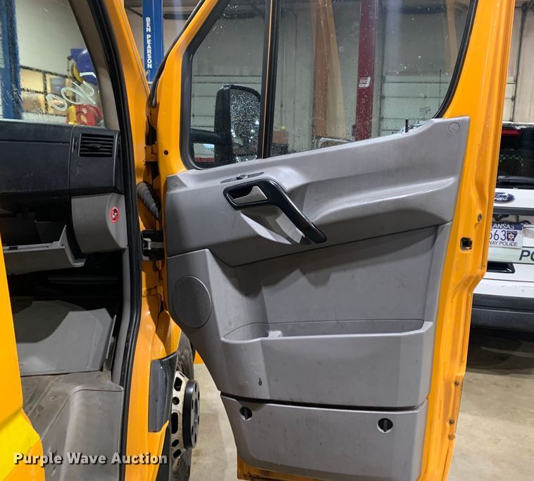 image for item MM9721 2008 Dodge Sprinter 3500  road analyzer van