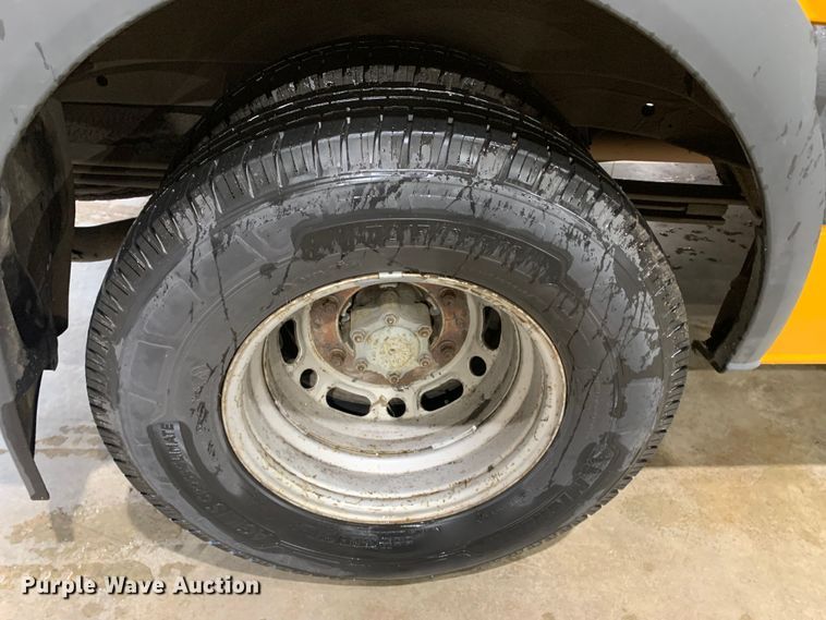 image for item MM9721 2008 Dodge Sprinter 3500  road analyzer van