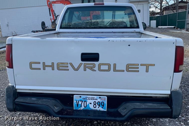 image for item MM9746 1997 Chevrolet S10  pickup truck