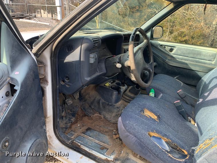 image for item MM9746 1997 Chevrolet S10  pickup truck