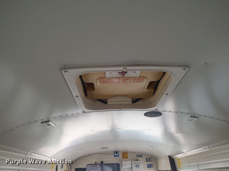 image for item MM9933 1998 Blue Bird TC2000  school bus