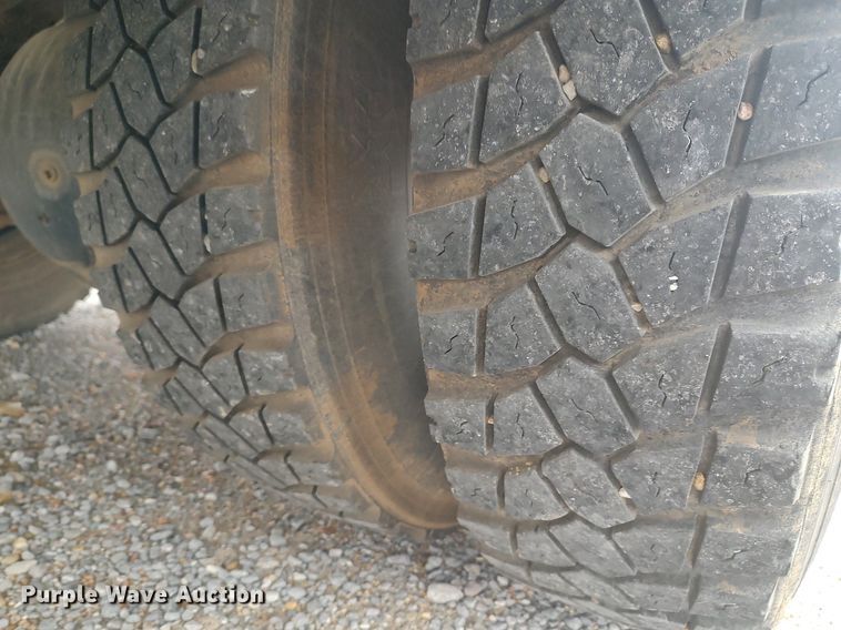 image for item MM9933 1998 Blue Bird TC2000  school bus