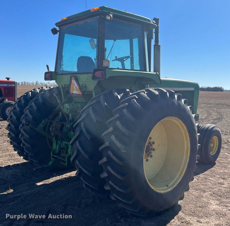 image for item DG5393 1976 John Deere 4630  tractor