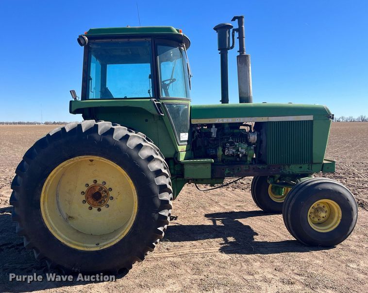 image for item DG5393 1976 John Deere 4630  tractor