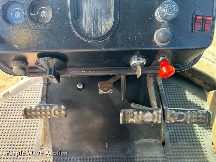 image for item DG5393 1976 John Deere 4630  tractor