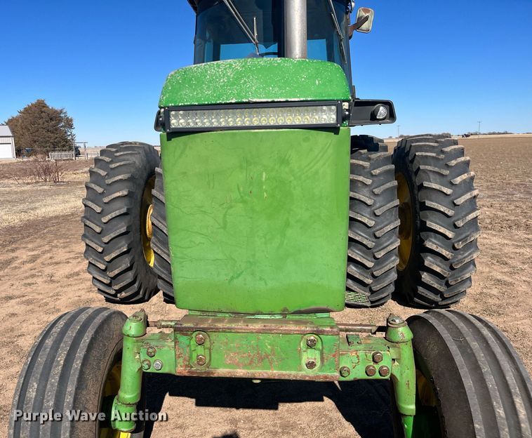 image for item DG5393 1976 John Deere 4630  tractor