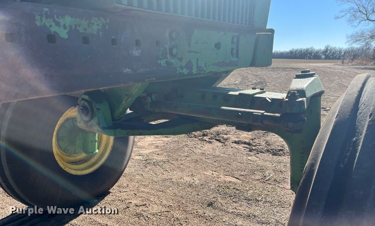 image for item DG5393 1976 John Deere 4630  tractor