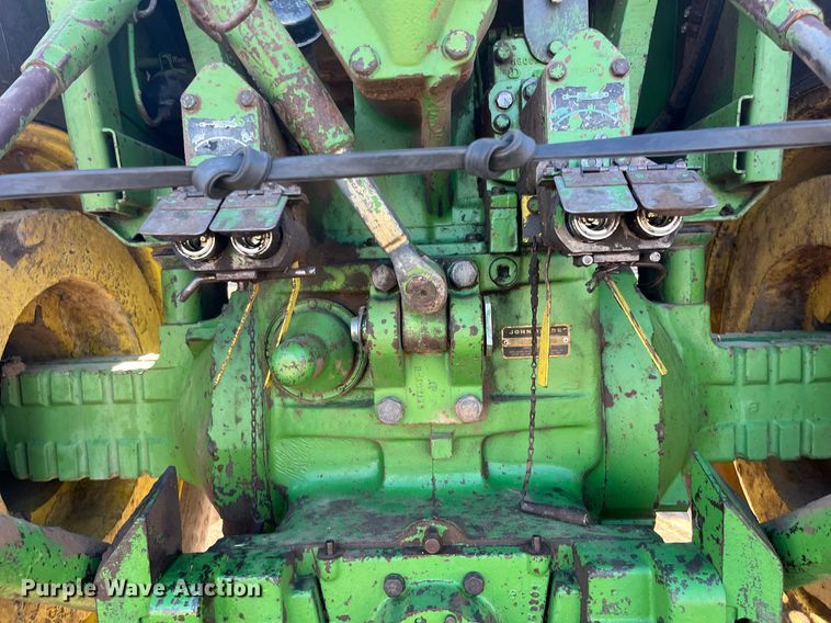 image for item DG5393 1976 John Deere 4630  tractor