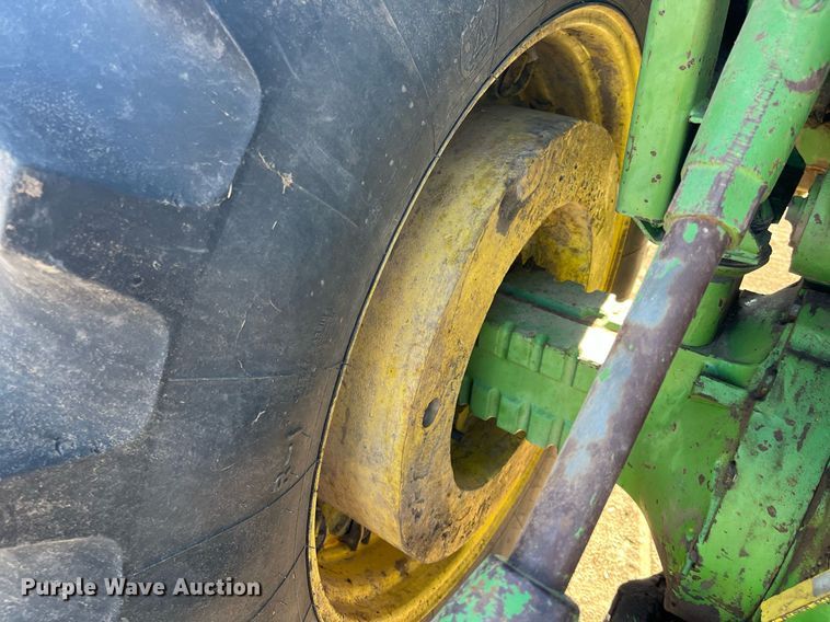 image for item DG5393 1976 John Deere 4630  tractor