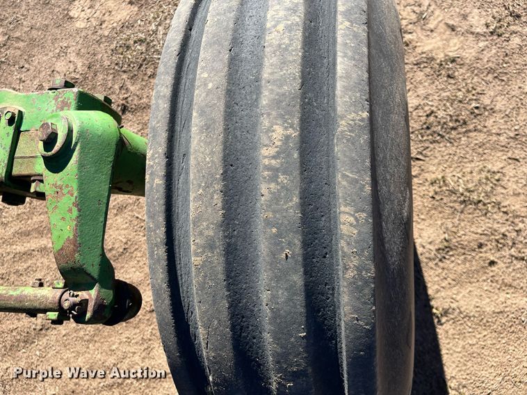 image for item DG5393 1976 John Deere 4630  tractor