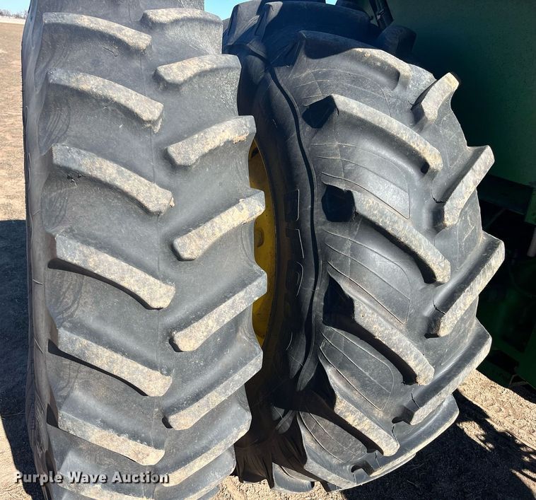 image for item DG5393 1976 John Deere 4630  tractor