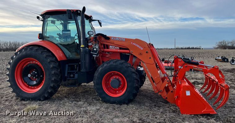image for item DG5417 2018 Kubota M7-171  MFWD tractor