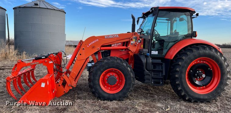 image for item DG5417 2018 Kubota M7-171  MFWD tractor