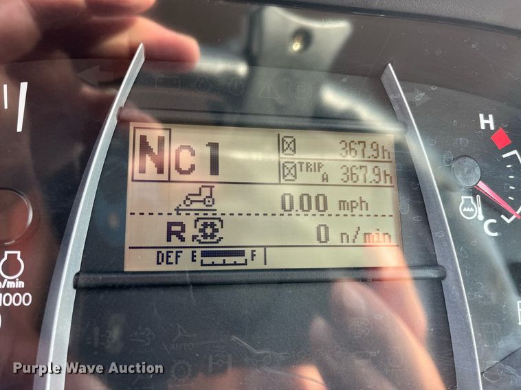 image for item DG5417 2018 Kubota M7-171  MFWD tractor