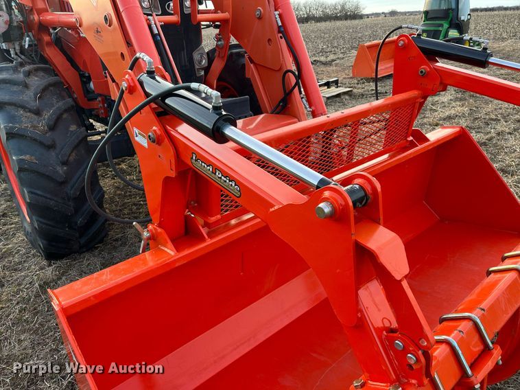 image for item DG5417 2018 Kubota M7-171  MFWD tractor