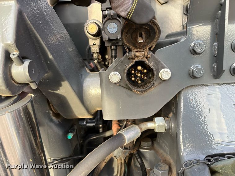 image for item DG5417 2018 Kubota M7-171  MFWD tractor