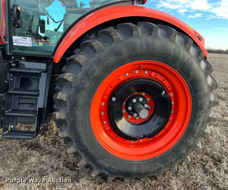 image for item DG5417 2018 Kubota M7-171  MFWD tractor