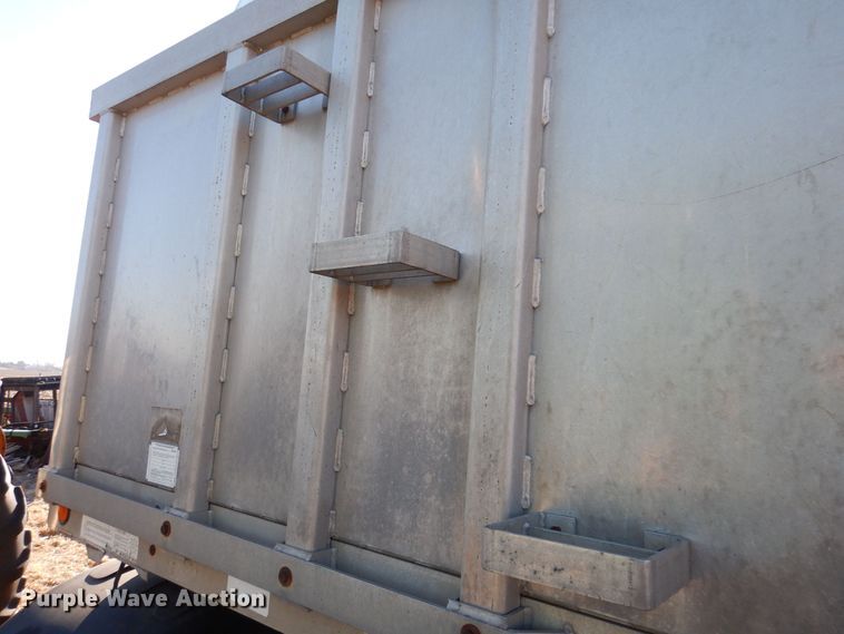 image for item DK5146 1995 Jet  drop deck trailer