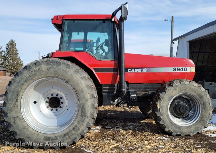 image for item DM8227 1998 Case IH 8940  MFWD tractor
