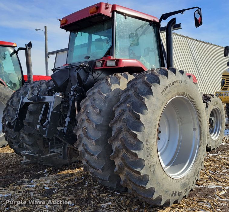 image for item DM8227 1998 Case IH 8940  MFWD tractor