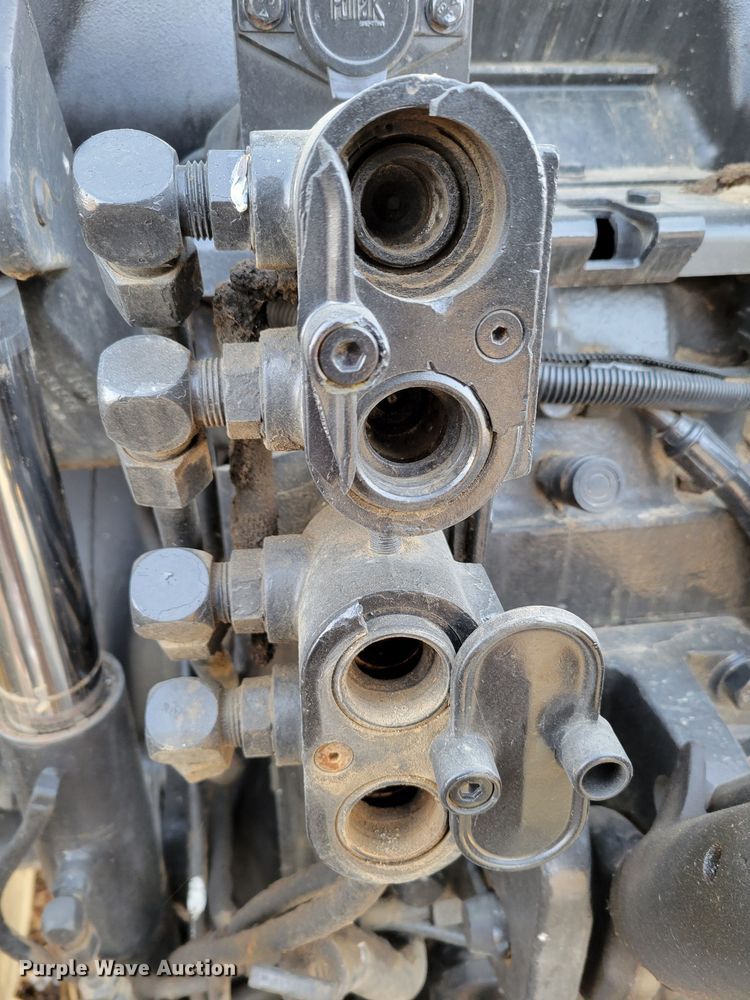 image for item DM8227 1998 Case IH 8940  MFWD tractor