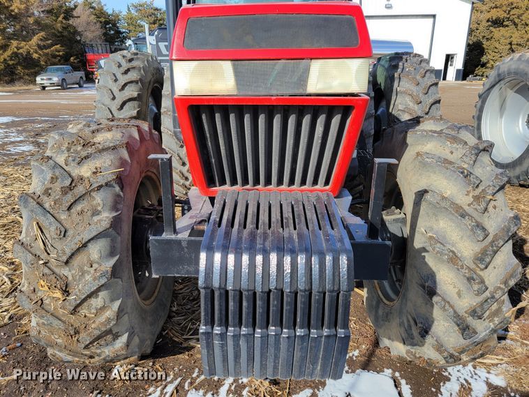 image for item DM8227 1998 Case IH 8940  MFWD tractor