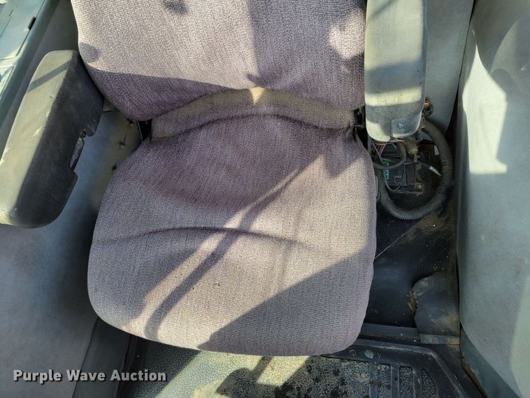 image for item DM8227 1998 Case IH 8940  MFWD tractor