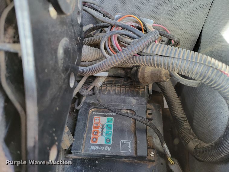 image for item DM8227 1998 Case IH 8940  MFWD tractor