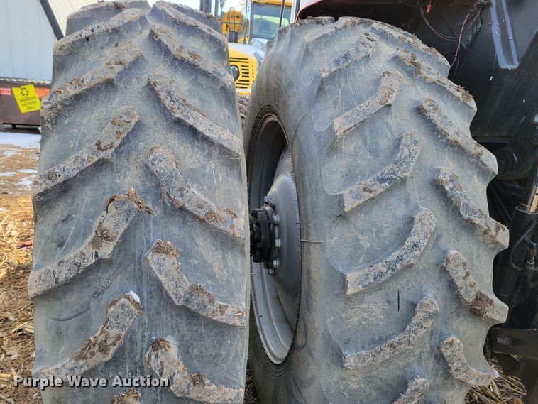 image for item DM8227 1998 Case IH 8940  MFWD tractor