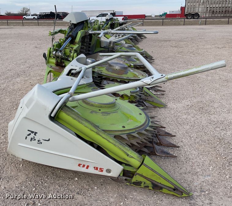 image for item DN4556 2016 Claas Orbis 750  rotary forage head