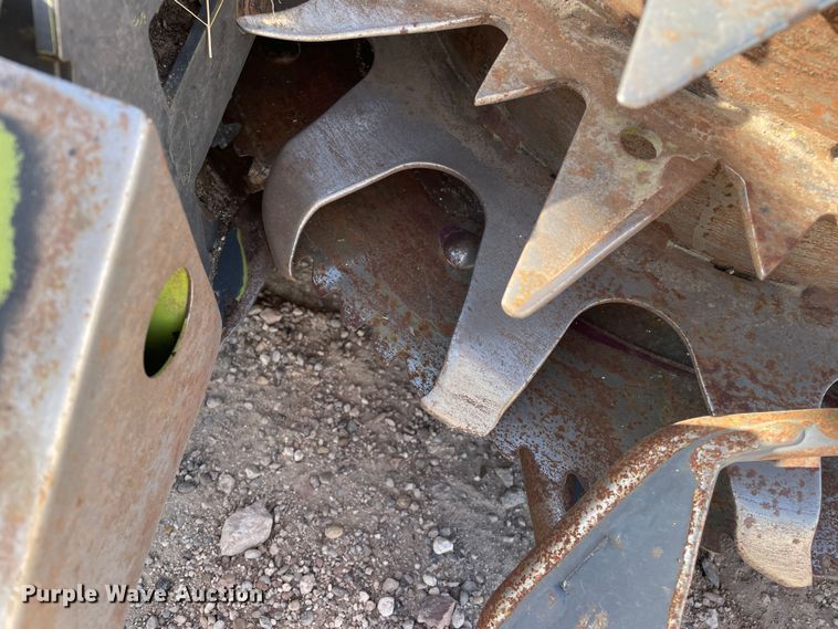 image for item DN4557 2017 Claas Orbis 750  rotary forage head