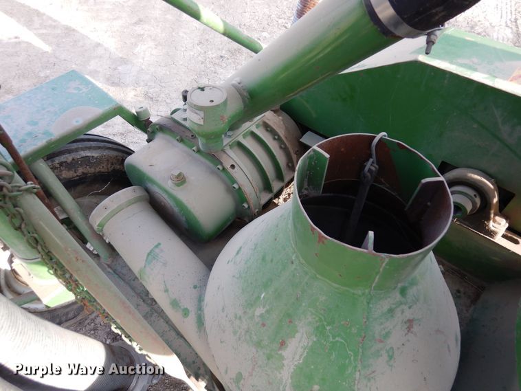 image for item DN6283 Walinga  grain vacuum