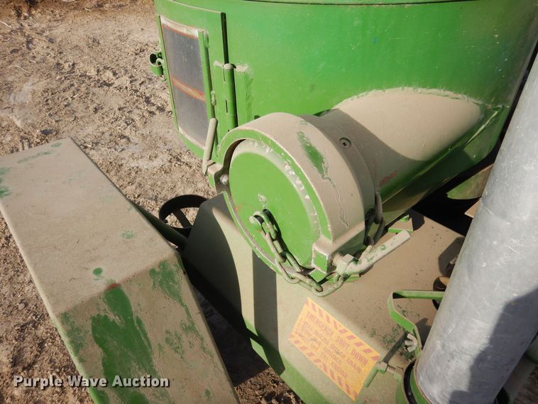 image for item DN6283 Walinga  grain vacuum