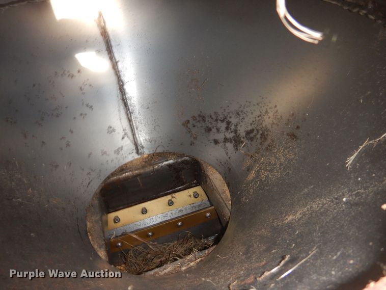 image for item DN6283 Walinga  grain vacuum