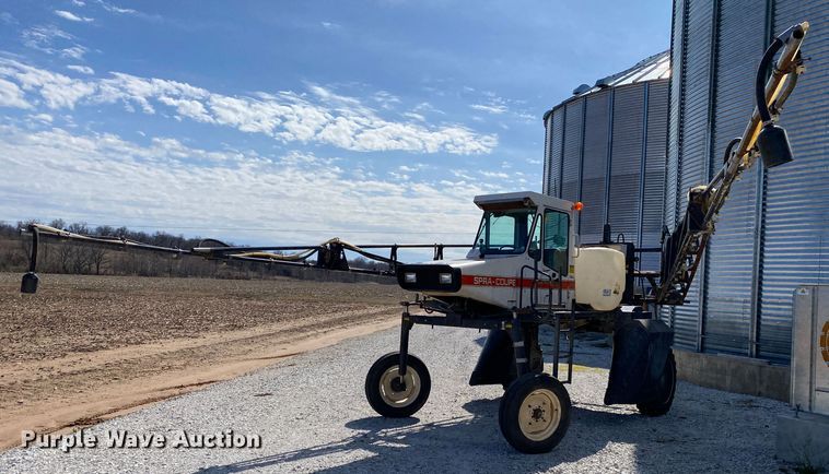 image for item DN8234 Melroe 230  sprayer