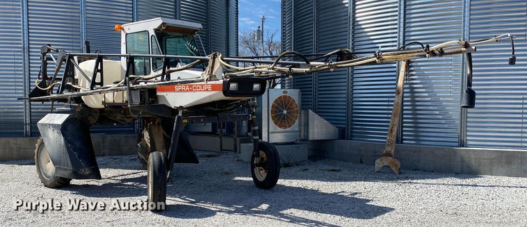 image for item DN8234 Melroe 230  sprayer