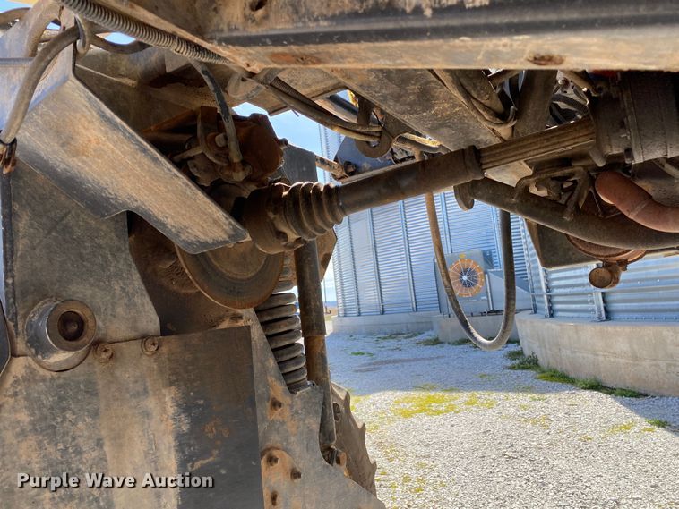 image for item DN8234 Melroe 230  sprayer