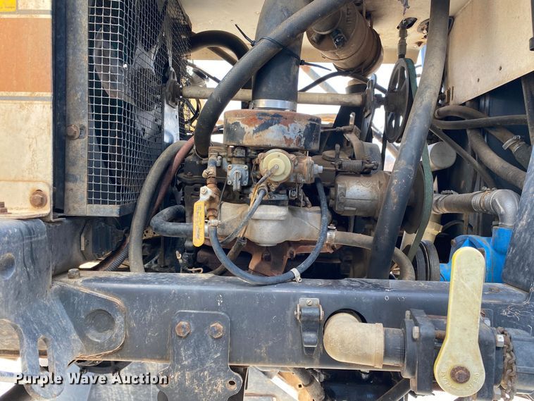 image for item DN8234 Melroe 230  sprayer