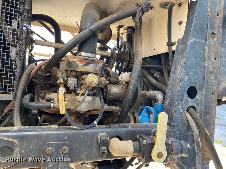 image for item DN8234 Melroe 230  sprayer