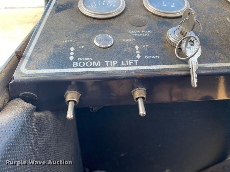 image for item DN8234 Melroe 230  sprayer